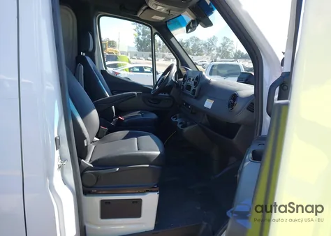 2025 Mercedes-Benz Sprinter 2500 Standard Roof 4-Cyl Diesel из США, поврежденный, VIN W1Y4KBHY8ST201224